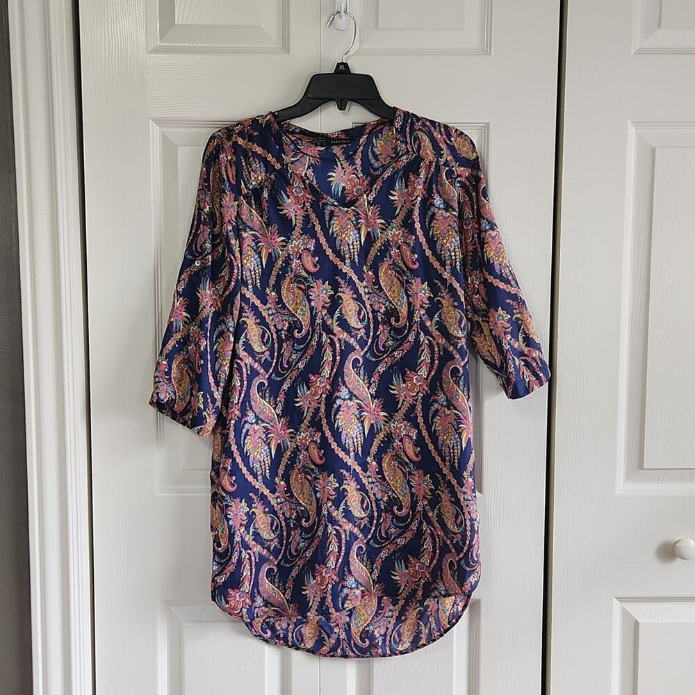 Zara Blue Paisley 1/2 Sleeve V-neck Lightweight Knee Length Dress Size XS Slits